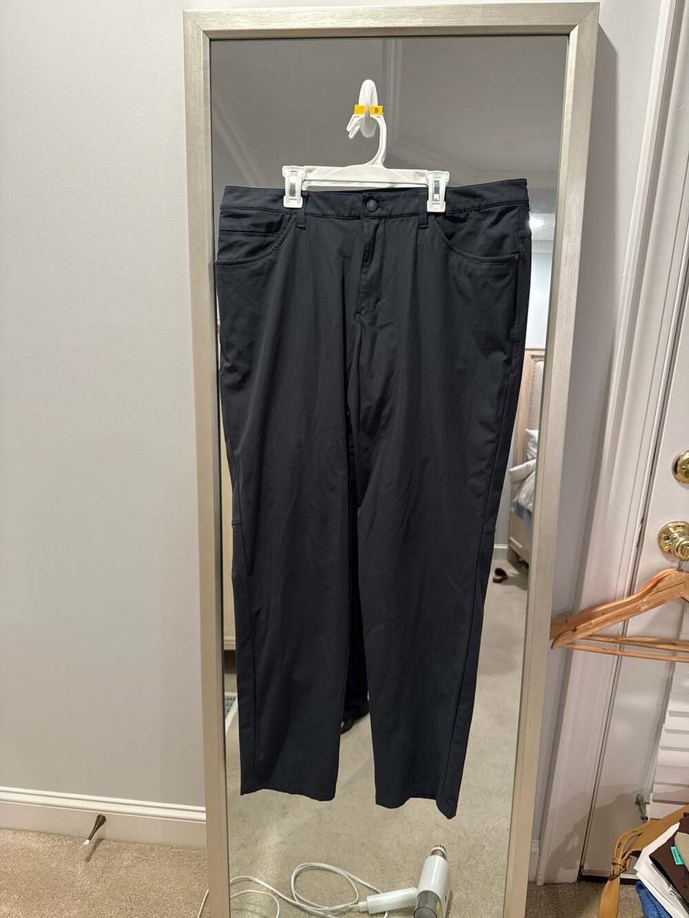 Lululemon Men's ABC Pant Classic 34" Warpstreme Size 36 Obsidian